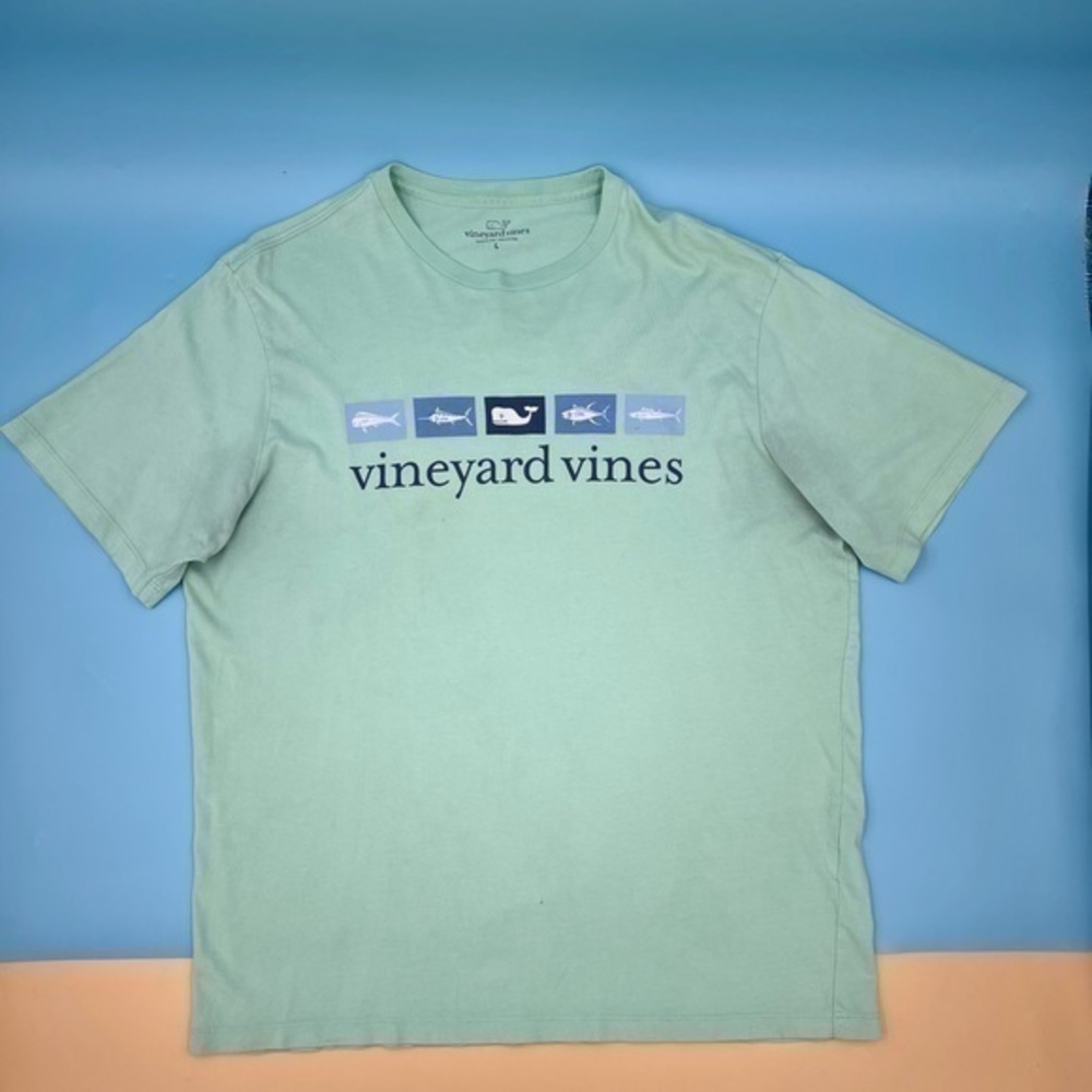 VINEYARD VINES Graphic Tee